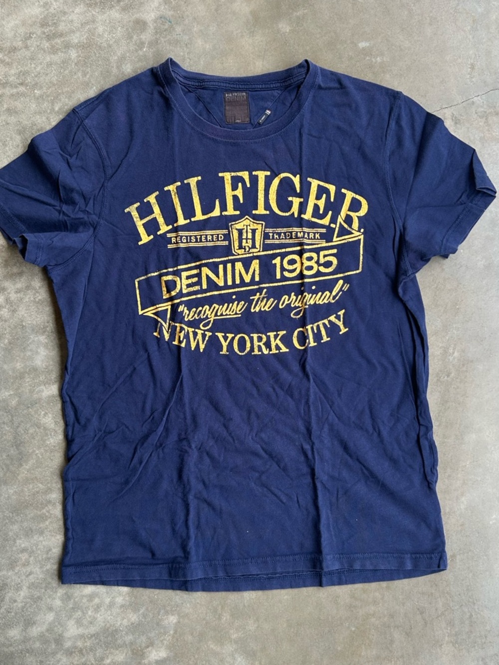 Tommy Hilfiger Navy 'Hilfiger Denim 1985' Graphic Tee